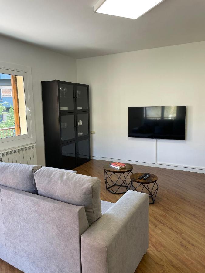 Apartamento Centrico En Berga - Alberga Buitenkant foto