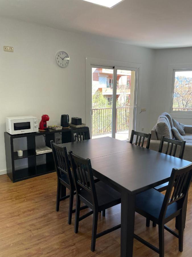 Apartamento Centrico En Berga - Alberga Buitenkant foto